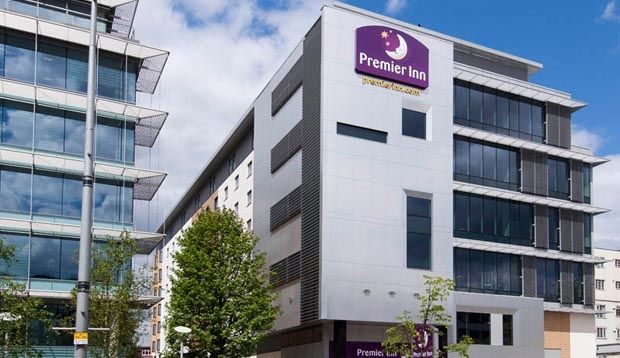 Premier Inn London Ealing Brentford Esterno foto