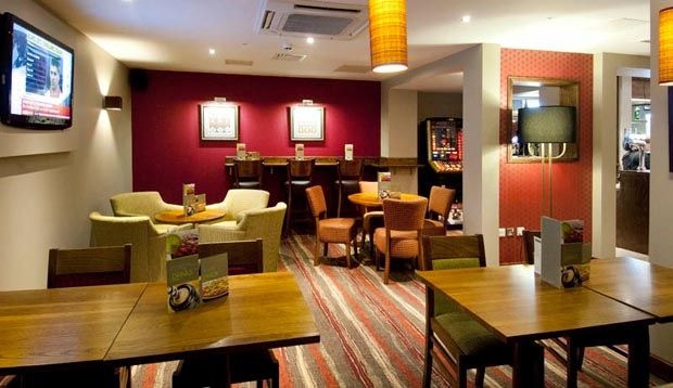 Premier Inn London Ealing Brentford Esterno foto